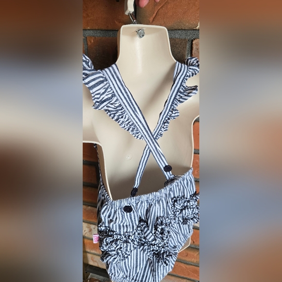 Ruffle Butts Rompers - Picture 4 of 13